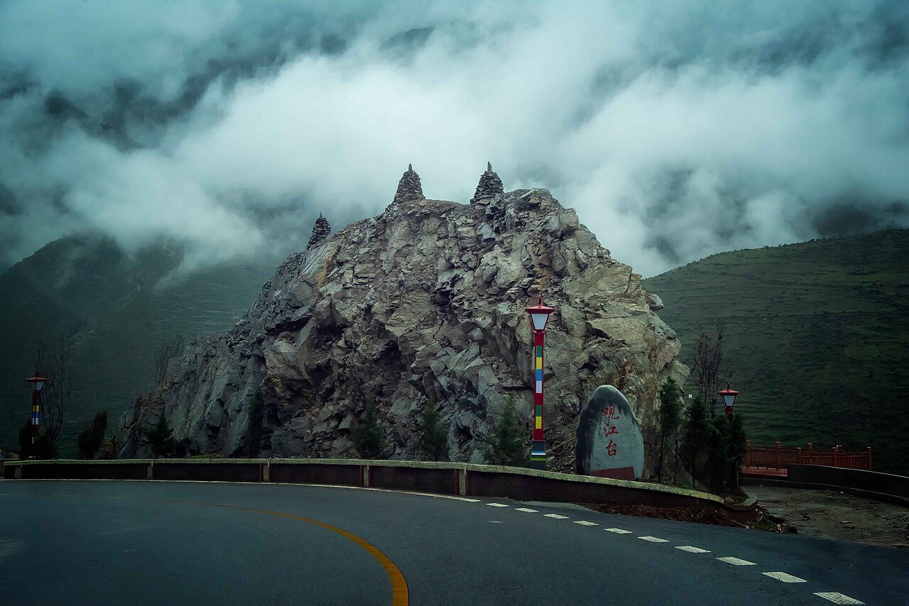 6-Day Lijiang, Tiger Gorge & Shangri-La in Yunnan