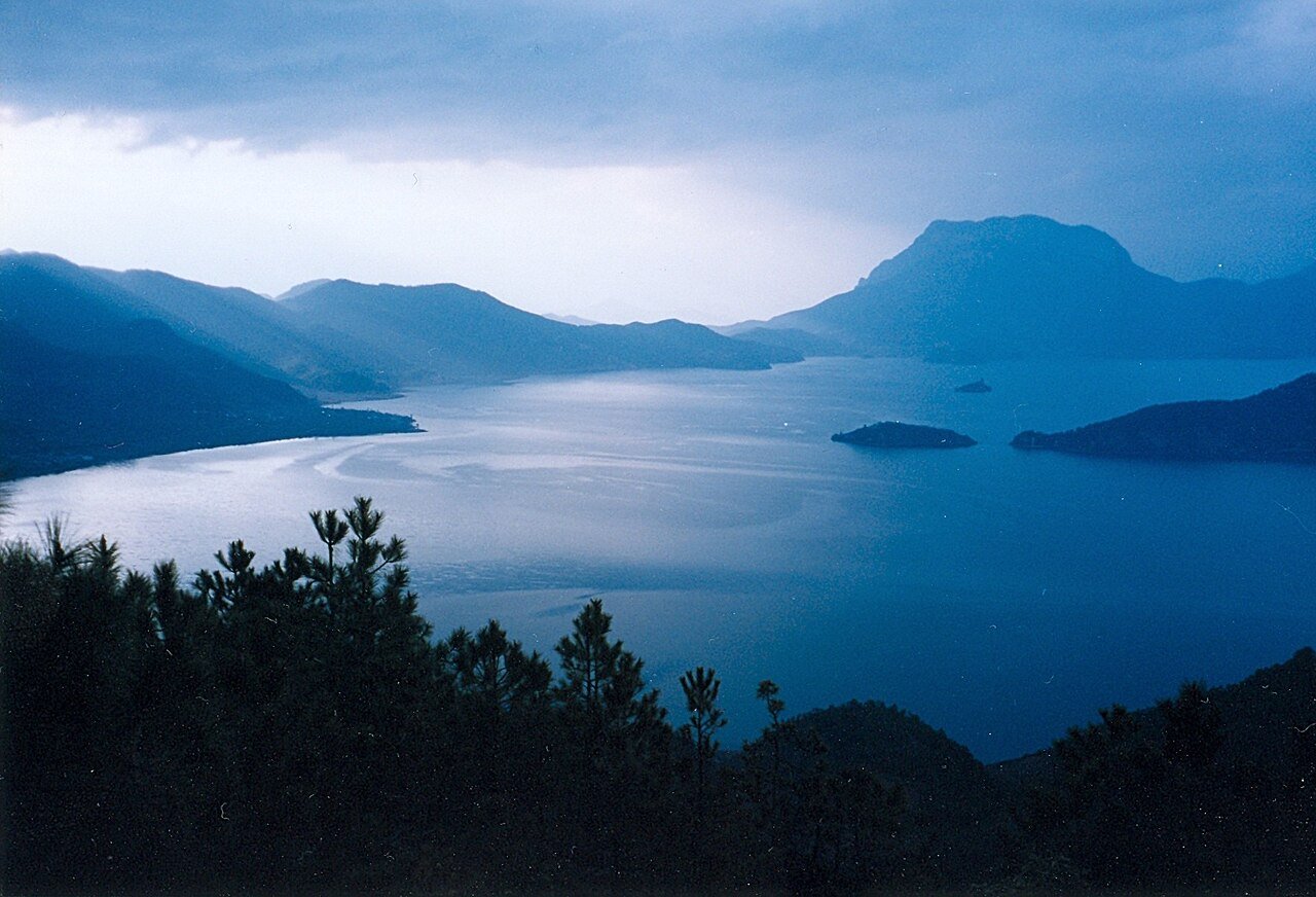 2-Day Lugu Lake Scenic Escape in Lugu Lake