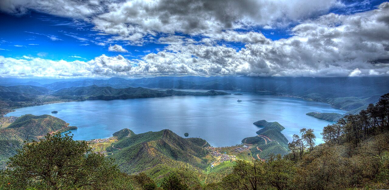 4-Day Slow Lugu Lake Discovery in Lugu Lake