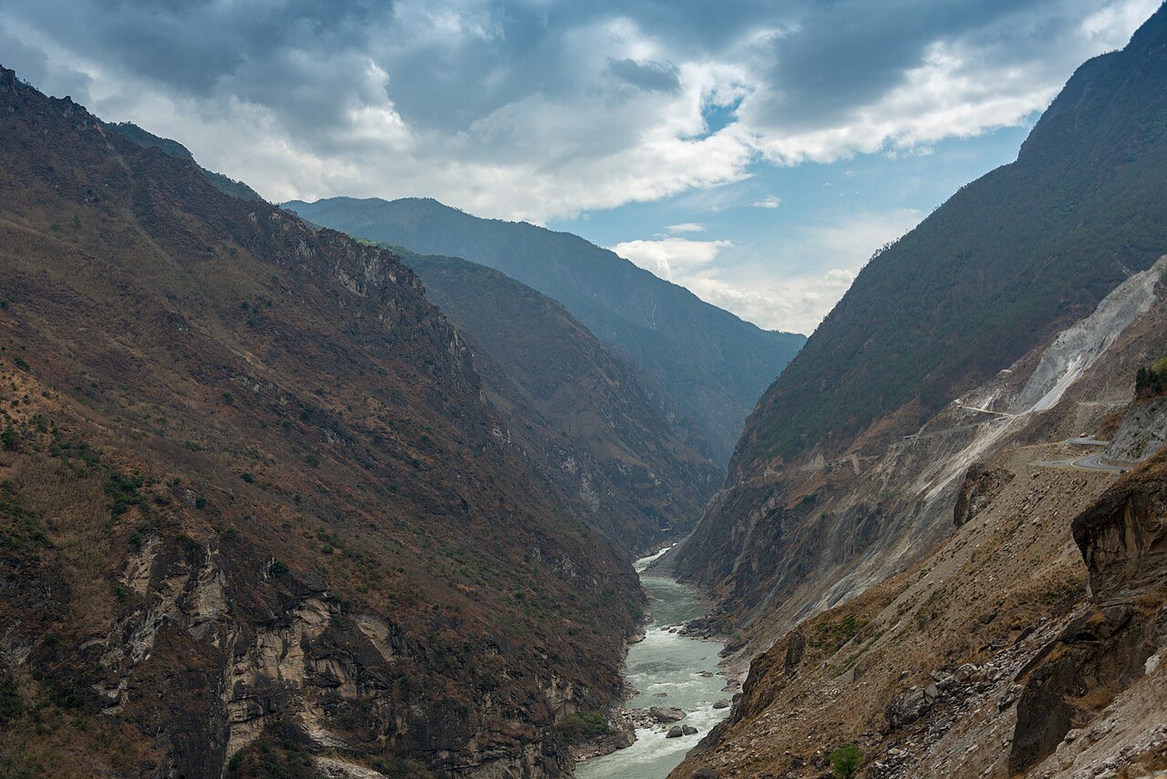 7-Day Slow Nujiang Grand Canyon Discovery in Yunnan