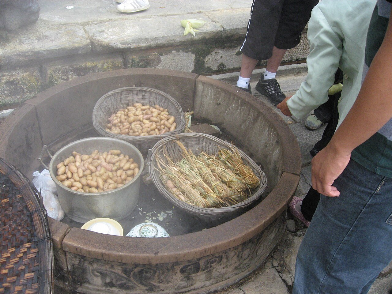 8-Day Nujiang Canyon & Tengchong Tour in Yunnan