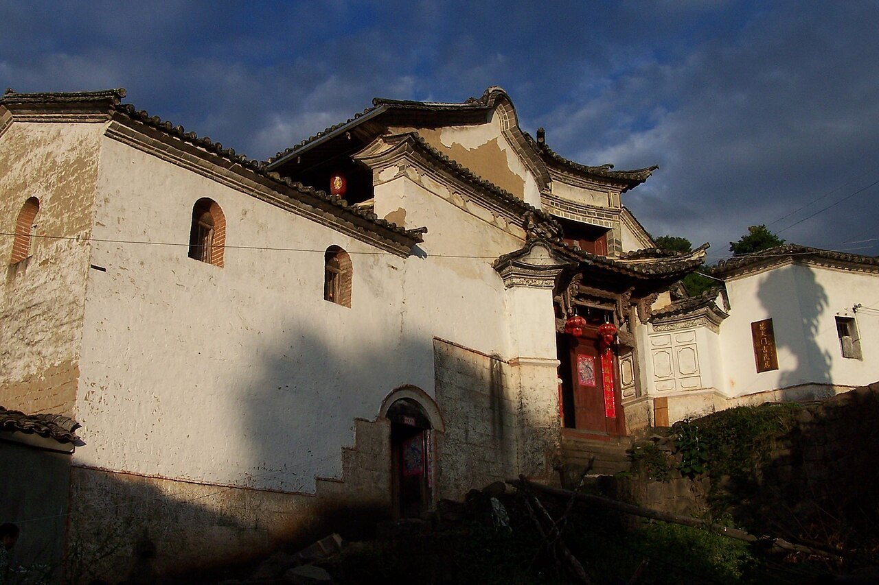 3-Day Heshun Heritage & Tengchong Tour in Tengchong
