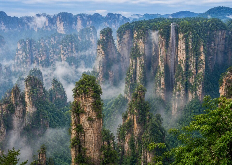 2 Days Zhangjiajie to Forest Park, Bailong Elevator, Avatar Mountain, Glass Bridge, and Tianmen Mountain