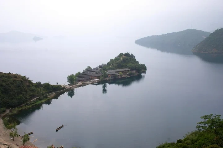 8-Day Lijiang, Lugu Lake & Shangri-La Tour — itinerary scenery
