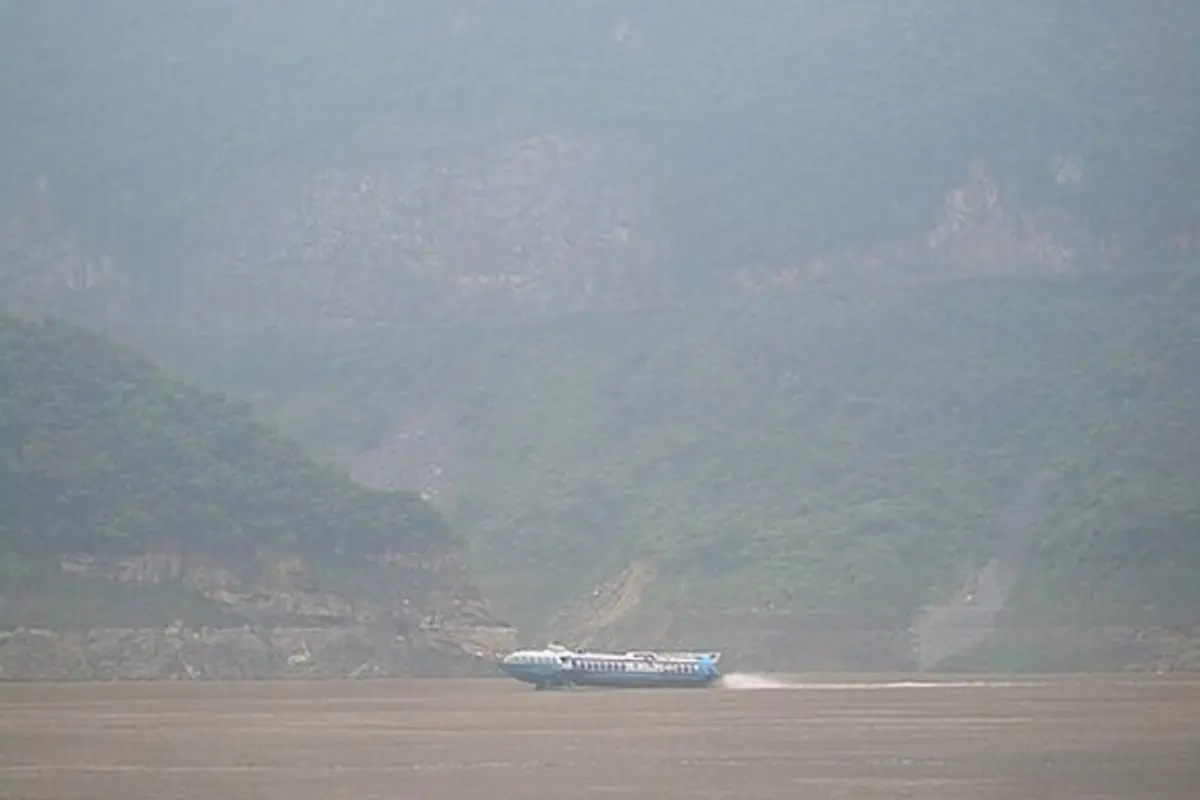 Chongqing river city on arrival from Chengdu