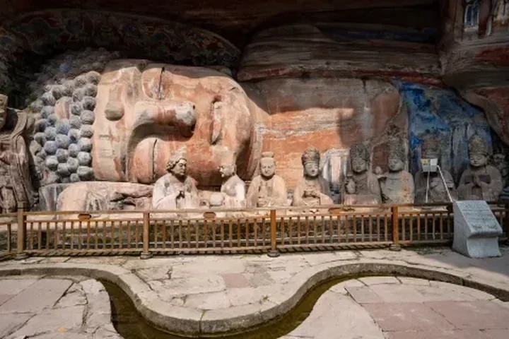 Dazu Buddhist Rock Carvings — itinerary scenery