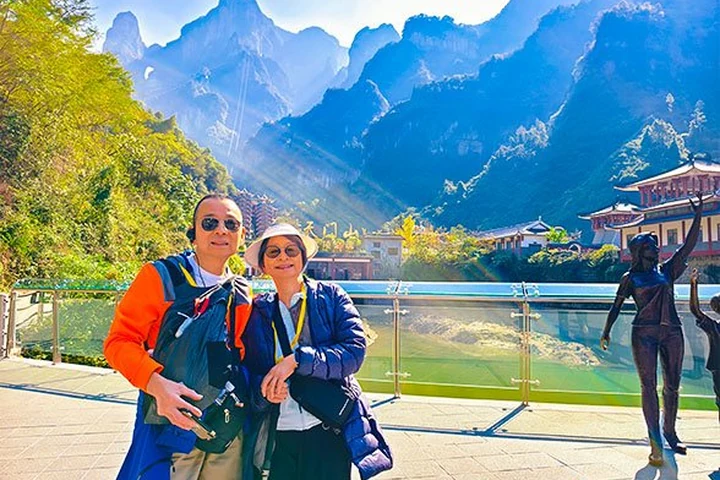 Travelers visiting Tianmen Mountain