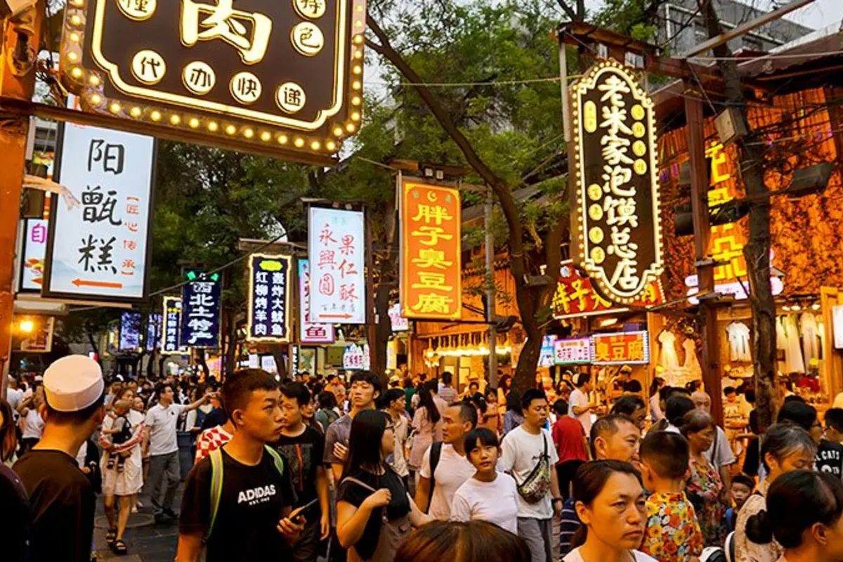 Food streets in Xian Muslim Quarter