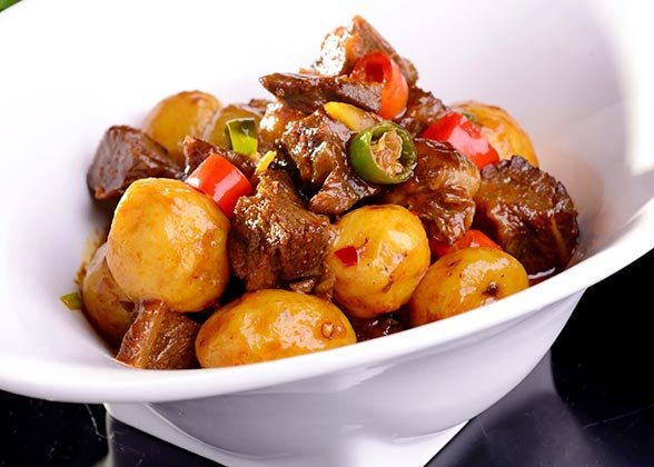 Spicy Beef with Potatoes Spicy Beef with Potatoes