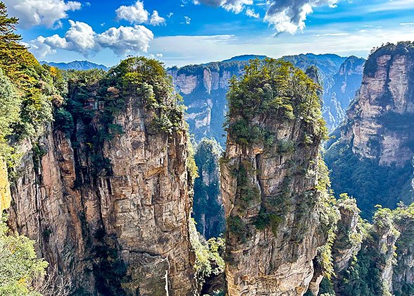 4 Days Zhangjiajie Avatar Mountains Tour