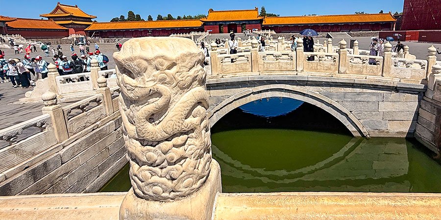 Dragon Cloud Carving