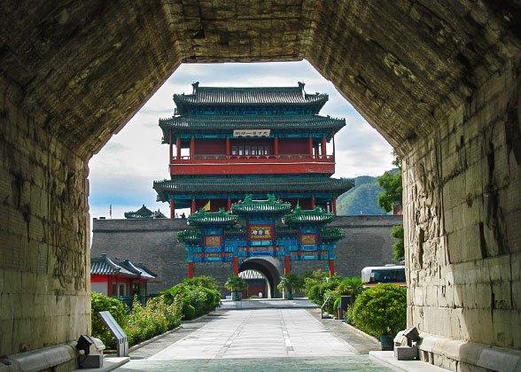 Majestic pass along the Great Wall