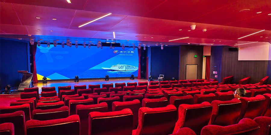 The Cinema on Yangtze River Cruise