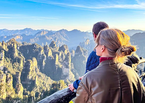Visit the Fairy Mountains in Zhangjiajie Visit the Fairy Mountains in Zhangjiajie