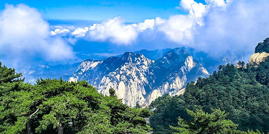 Greenery Mt. Huashan in May