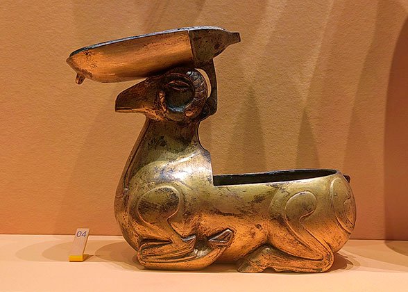 Sheep-shaped Lamp Holder