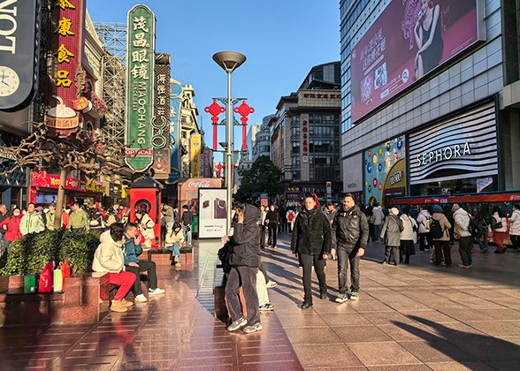 Bustling Shanghai Nanjing Road Bustling Shanghai Nanjing Road