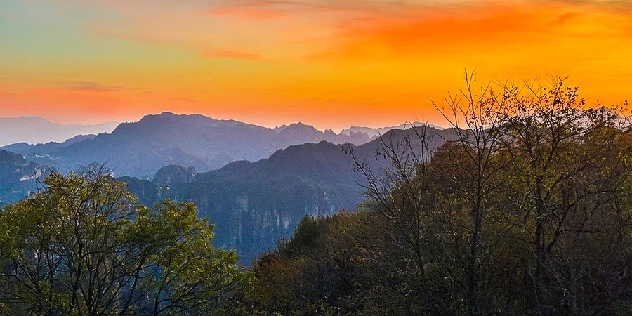 Spectacular Sunset at Tianzi Mountain