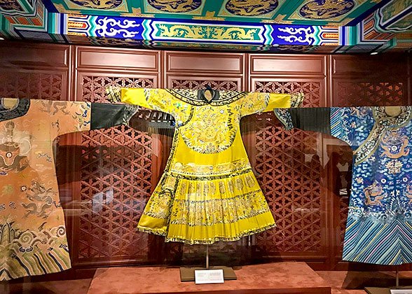 Dragon Robe of Qing Dynasty