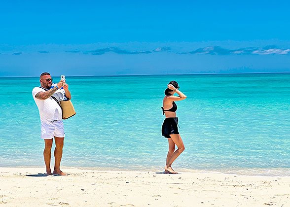 Relax the Sandy Beach Relax the Sandy Beach