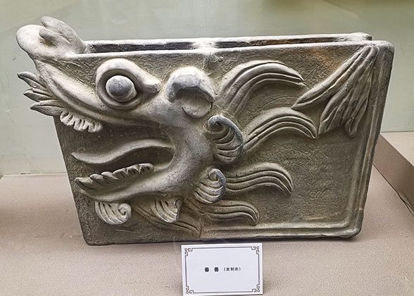 Exquisite stone carvings