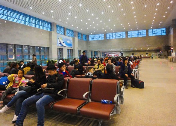 Waiting Hall of Luoyang Longmen Station