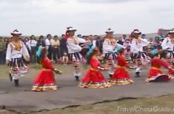 Mongolian Dance at Gegentala Grassland