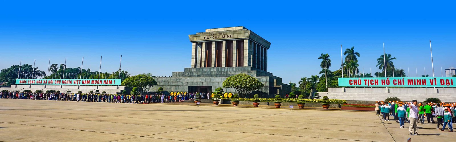 Ho Chi Minh's Mausoleum, Hanoi Ho Chi Minh's Mausoleum, Hanoi