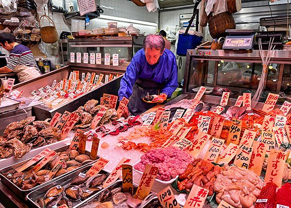 Toyosu Seafood Market