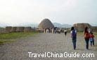 A lot of people are attracted by the "Pyramid of China" in Yinchuan, Ningxia