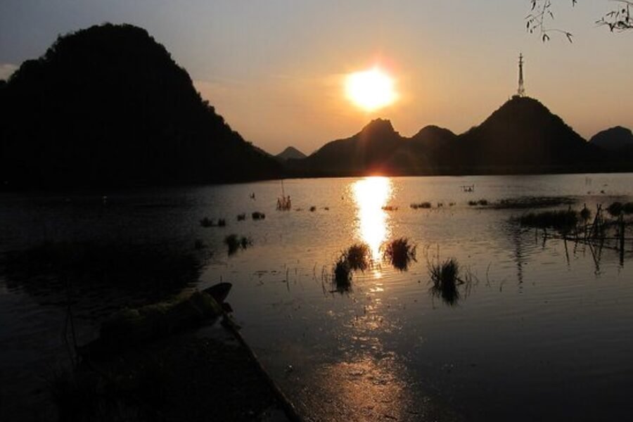 Fly from Xi’an to Guilin during the Oriental Discovery itinerary