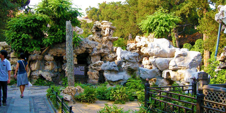 Rokeries in Qianlong Garden