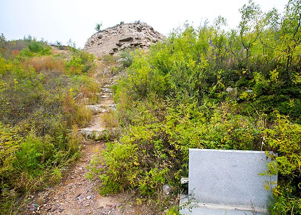 The disappearing Great Wall