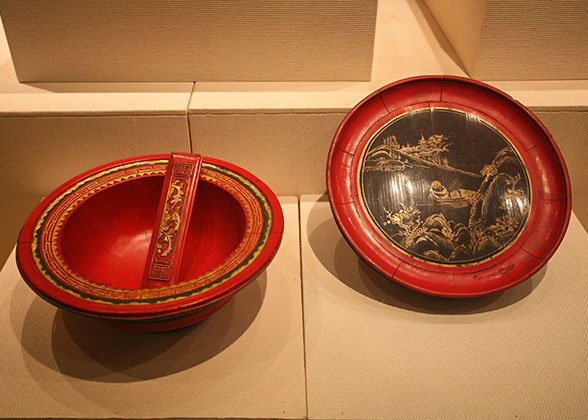 Lacquer ware
