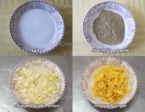 Seasonings of Noodles with Tomato Egg Sauce