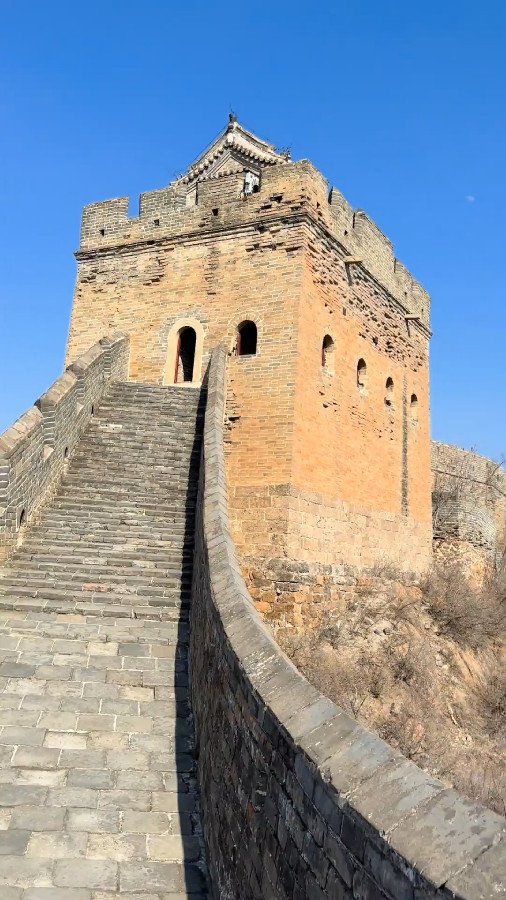 Hike on Jinshanling Great Wall