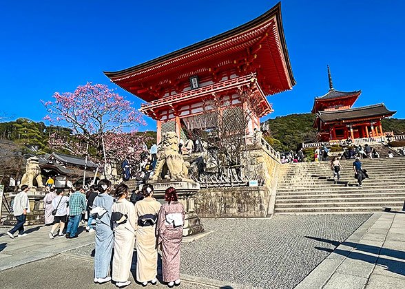 Kiyomizu-dera Temple