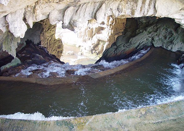 Dragon Palace Cave, Guizhou