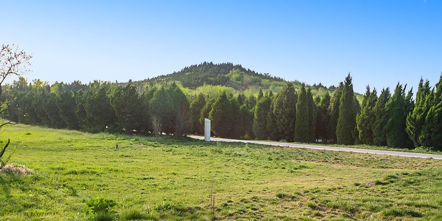 Qin Shi Huang's Mausoleum in Spring