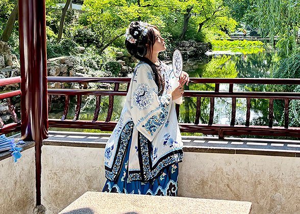 Manchu Clothes