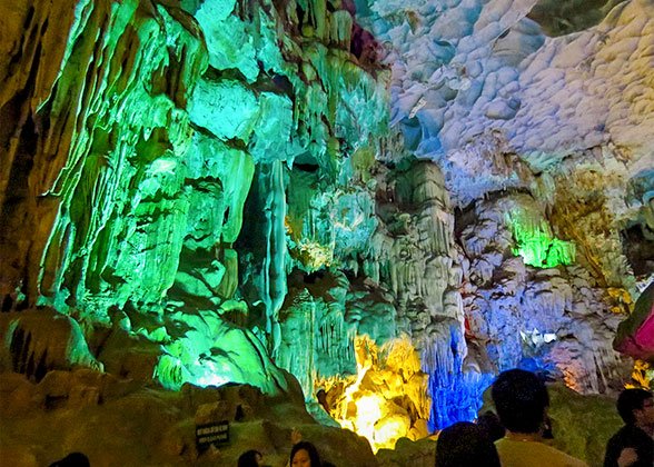 Karst Caves in Lan Ha Bay Karst Caves in Lan Ha Bay