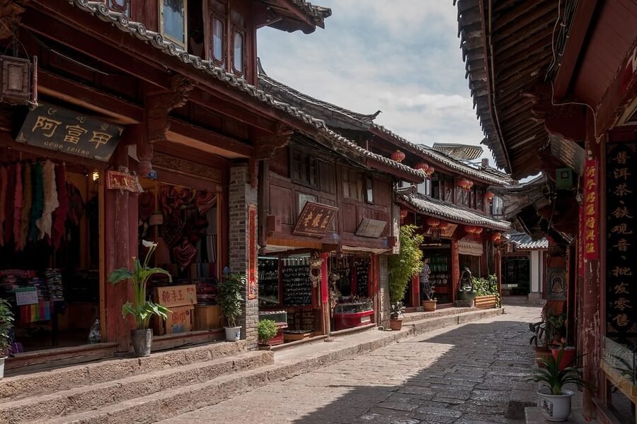 Traditional lanes and wooden buildings in Lijiang