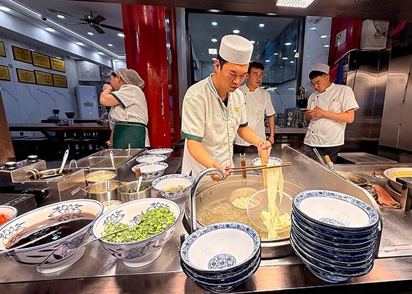 Taste Authentic Xi'an Hand-Pulled Noodles Taste Authentic Xi'an Hand-Pulled Noodles