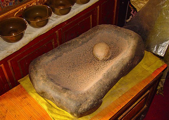 Appliance used to grind traditional Chinese medicine