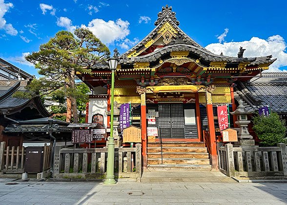 Temple along the Pilgrimage Path Temple along the Pilgrimage Path
