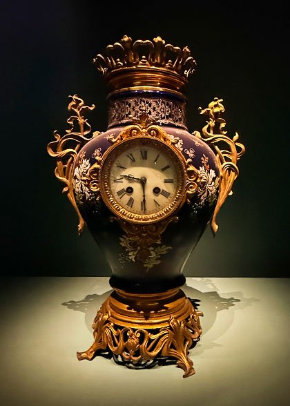 Gilded Porcelain Clock
