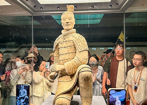 Crowded Terracotta Army
