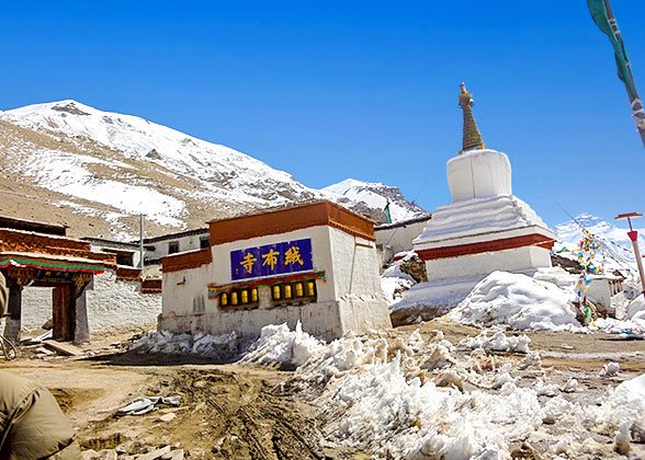 Rongbuk Monastery, Dingri Rongbuk Monastery, Dingri