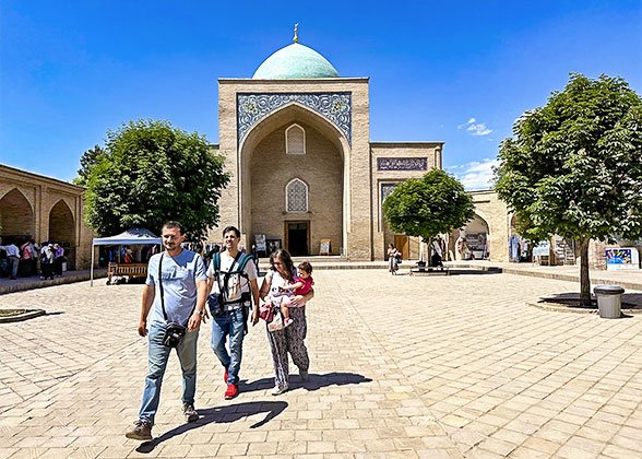 Hazrati Imam Complex Hazrati Imam Complex
