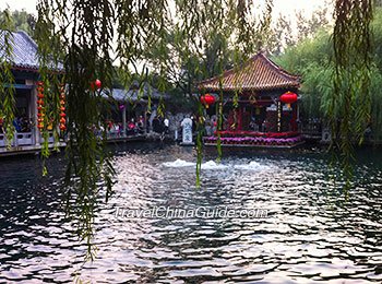 Baotu Spring Park